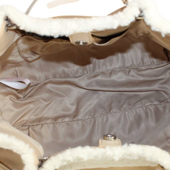House Of Harlow 1960 Tan Cream Sherpa Shearling Detachable Wristlet Jumbo Tote - Picture 12 of 13